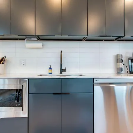 The Riverfront Vip - Walk To Broadway & Nissan Stadium - Free Garage *