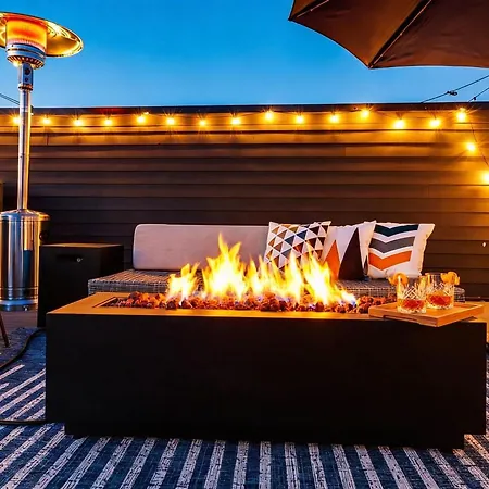 Holiday home Nash Chic Near Dt Rooftop Luxe Comfort Nashville