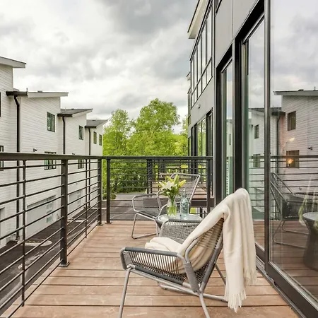 Downtown Luxury - 10 Beds & Free Parking Holiday home Nashville