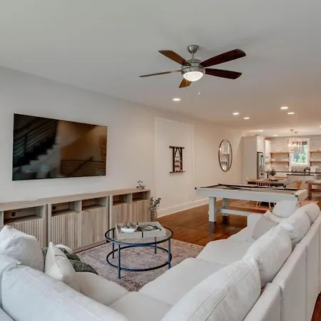 Holiday home Unforgettable Townhome-close To Broadway-10 Beds! Nashville