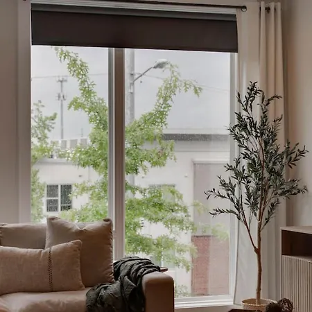 Holiday home Unforgettable Townhome-close To Broadway-10 Beds!
