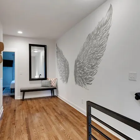 Holiday home Unforgettable Townhome-close To Broadway-10 Beds! *
