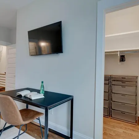 Holiday home Unforgettable Townhome-close To Broadway-10 Beds! Nashville