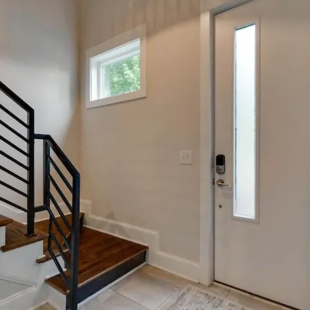 Unforgettable Townhome-close To Broadway-10 Beds! *