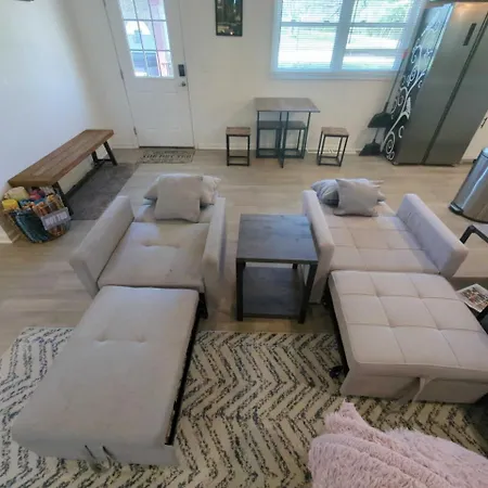 Private 1.35-acre Estate | Hot Tub, Pool Hall & Courts | Sleeps 11 *