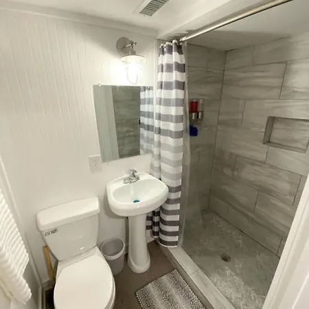 The Playhouse: 4br With Spa, Basketball & Games * Nashville