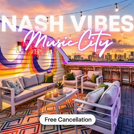Holiday home Game & Rooftop Deck At Downtown Nashville