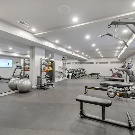 Layla's Downtown Nash Retreat | Walk To Broadway - Pool, Gym, Private Balcony, And More!