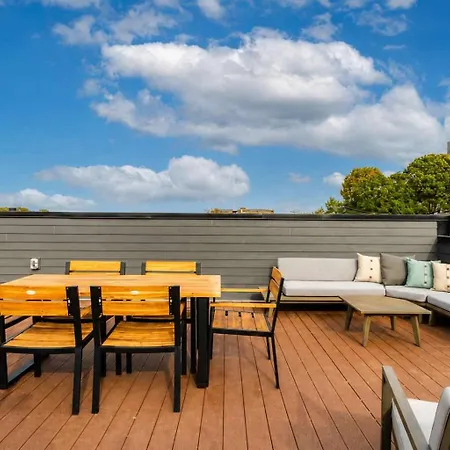 2 West End Homes With Stunning Rooftop Views * Nashville