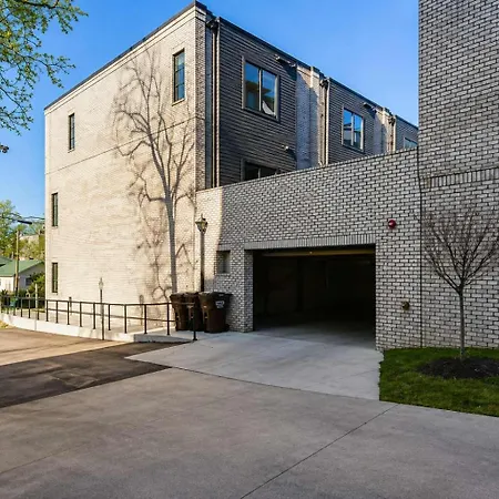 2 West End Homes Minutes To Broadway Holiday home Nashville