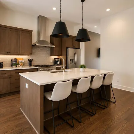 2 West End Homes With Stunning Rooftop Views
