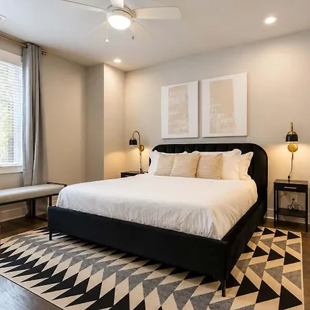 Two New Homes Sleeps Up To 24 Holiday home *