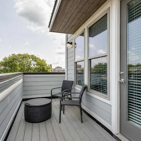 Getaway Walk To Broadway & Vandy Holiday home