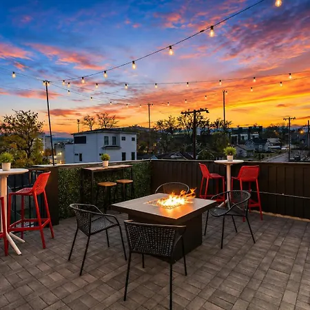Stunning Private Rooftop Sunset Views Nashville