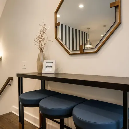 Holiday home Two New Homes Sleeps Up To 24 Nashville