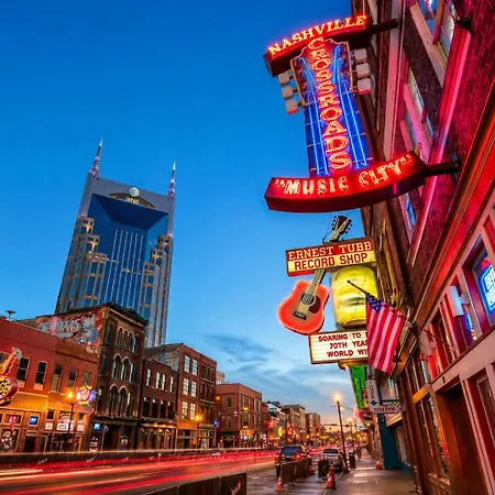 Getaway Walk To Broadway & Vandy * Nashville