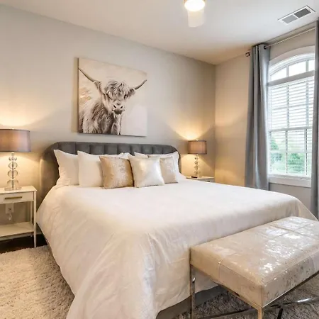 Two New Homes Sleeps Up To 24