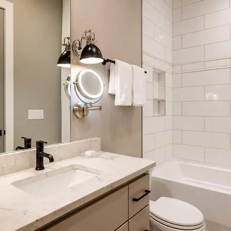 Two New Homes Sleeps Up To 24 * Nashville