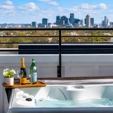 Duo Retreat Private Rooftops Holiday home