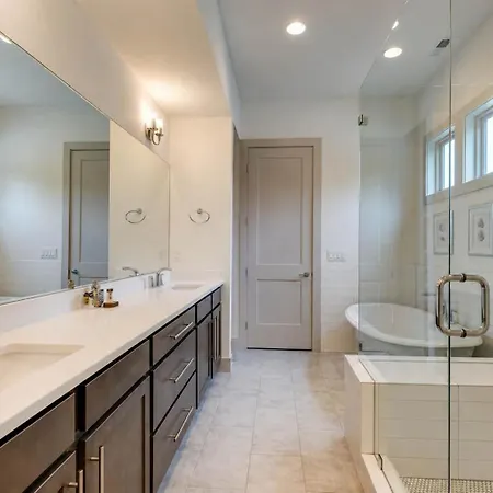 Getaway Walk To Broadway & Vandy Holiday home