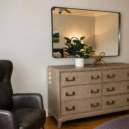 Charming Sylvan Park Relax & Holiday home