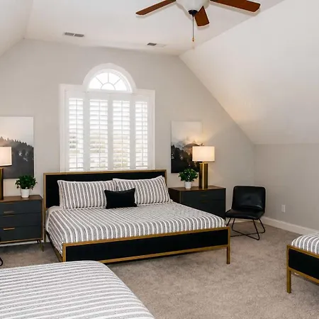 Charming Sylvan Park Relax &