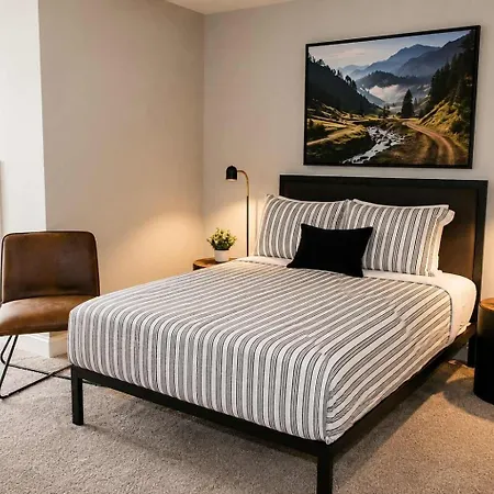 Charming Sylvan Park Relax &