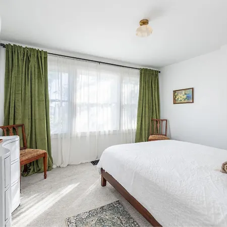 Holiday home Chic 2 Bed 2 Bath, In 12 South Nashville