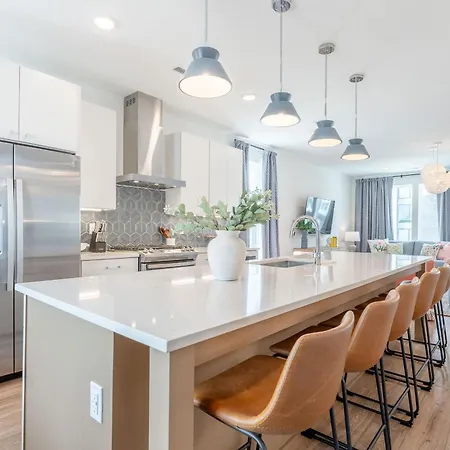 8br Rooftops With Hot Tub Fire Pit Skyline Views * Nashville