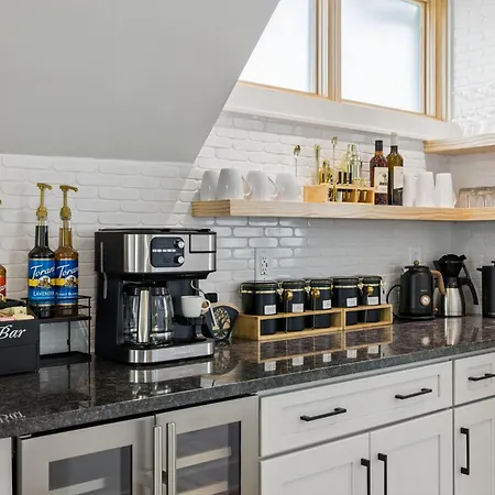 Guest house Espresso House Walk To 12south Belmont Coffee 4*