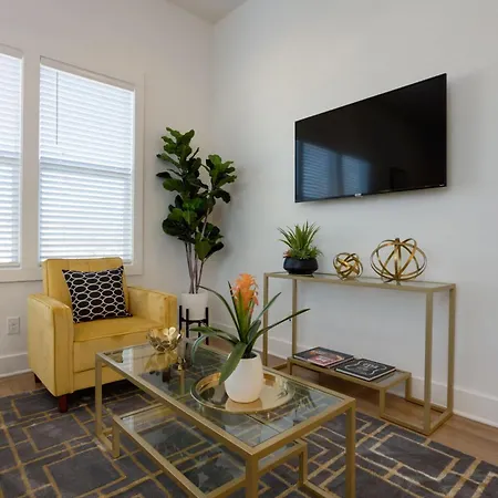 4br Getaway For 12 W Balcony Mins To Broadway Nashville