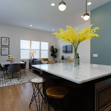 4br Getaway For 12 W Balcony Mins To Broadway Holiday home Nashville