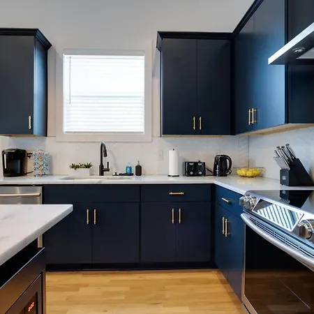 4br Retreat For 12 W Balcony Mins To Broadway
