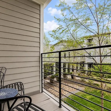 Holiday home Funk House. Mins To Broadway. Parking Nashville