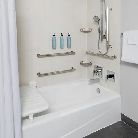 Courtyard By Marriott Downtown Hotel Nashville