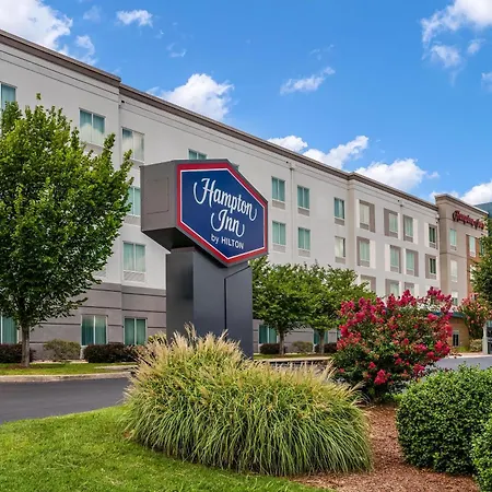 Hampton By Hilton Airport Century Place Hotel 3*