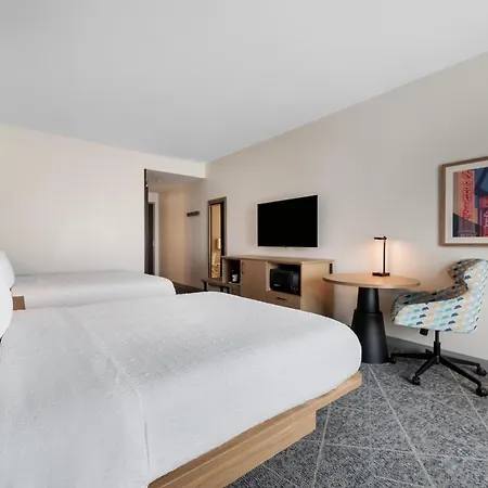 Hotel Hampton By Hilton Airport Century Place Nashville