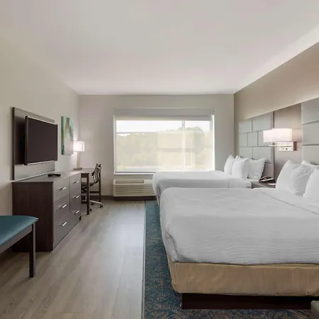 Hotel Fairfield By Marriott & Antioch 2*