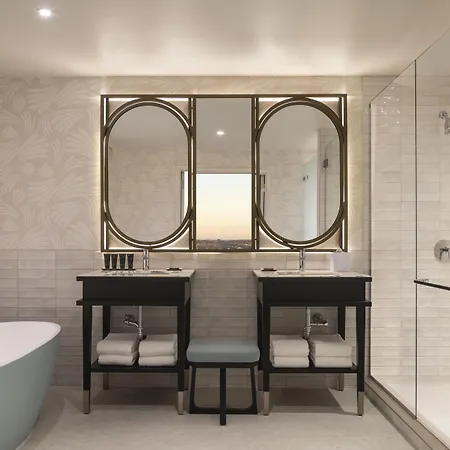 Hotel Hyatt Centric Downtown 4*