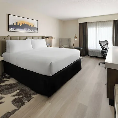 Crowne Plaza Airport By Ihg Hotel Nashville