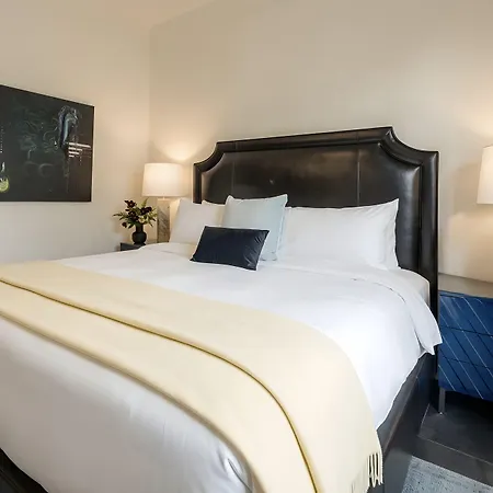 121 By Avantstay 4*