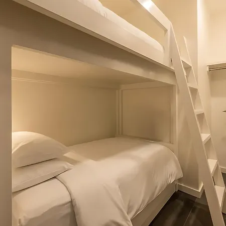 Hotel 121 By Avantstay 4*