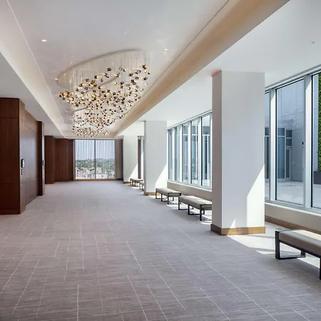 Conrad 5*