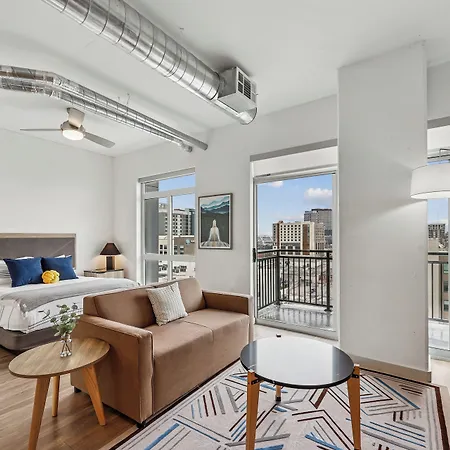 Hotel Sentral Sobro