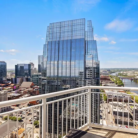 Hotel Placemakr Premier Sobro 5*