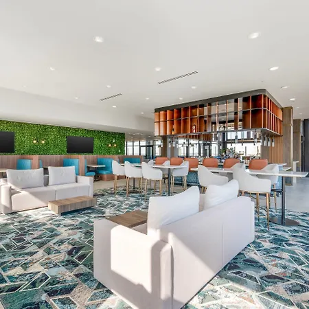 Cambria Midtown 4*