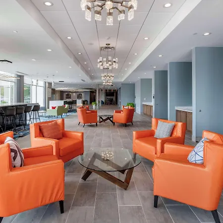 Hotel Cambria Airport