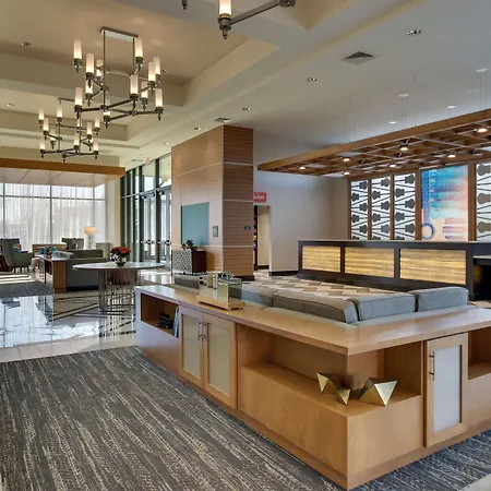 Drury Plaza Downtown Hotel