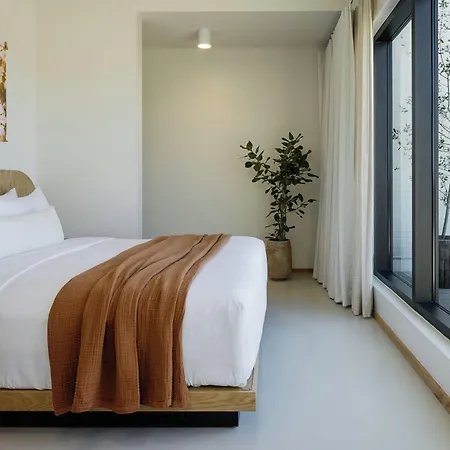 Hotel Drift