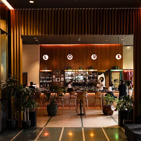 Hotel Fairlane 4*